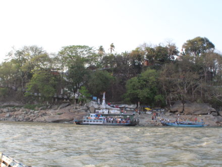 Umnanda Temple Guwahati